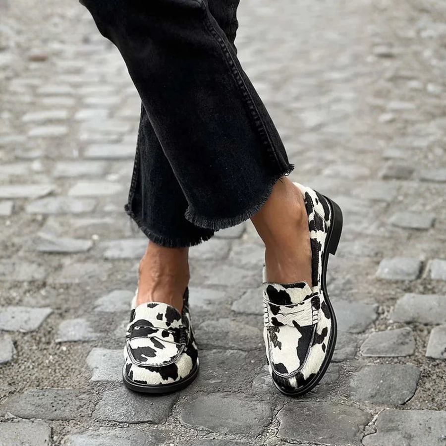 Veerle | Cow-pattern Loafers