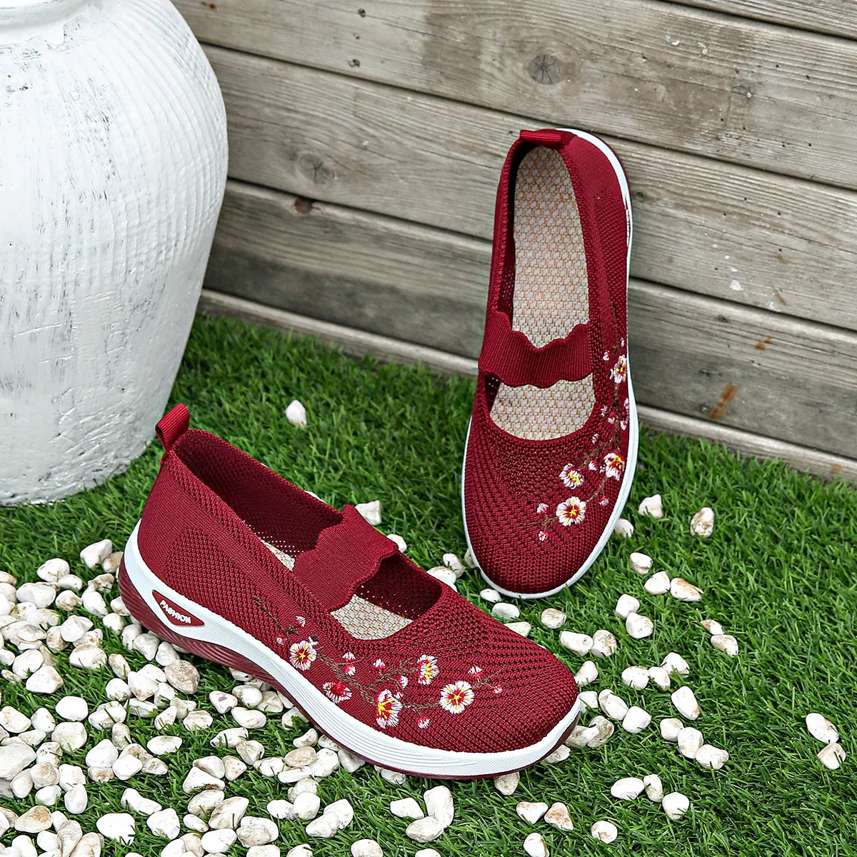 Fajon - Comfortable Floral Embroidered Sneakers